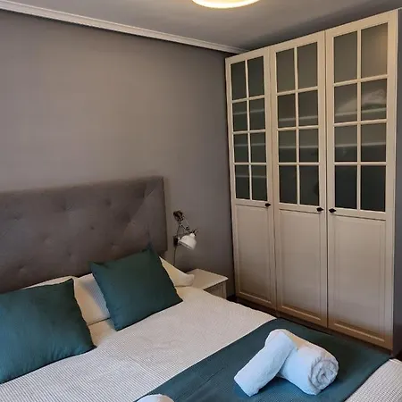 Paraiso Soleado: Piso Con Terraza, Piscina Y Garaje A 5 Min De Playa Apartament