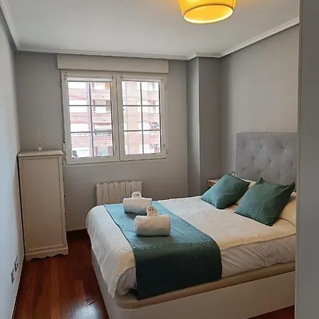 Paraiso Soleado: Piso Con Terraza, Piscina Y Garaje A 5 Min De Playa 아파트 카스트로우르디알레스