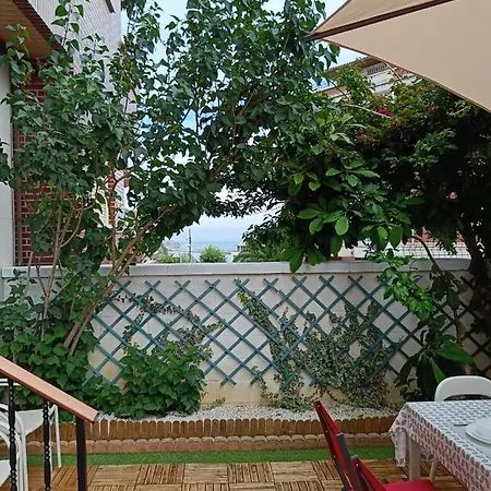 Paraiso Soleado: Piso Con Terraza, Piscina Y Garaje A 5 Min De Playa * 카스트로우르디알레스