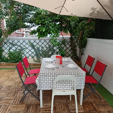 Paraiso Soleado: Piso Con Terraza, Piscina Y Garaje A 5 Min De Playa