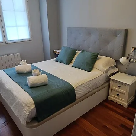 Paraiso Soleado: Piso Con Terraza, Piscina Y Garaje A 5 Min De Playa *